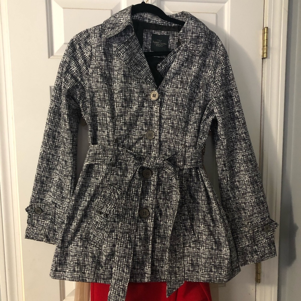 NEW | Black and White Jacket with Tie Waist